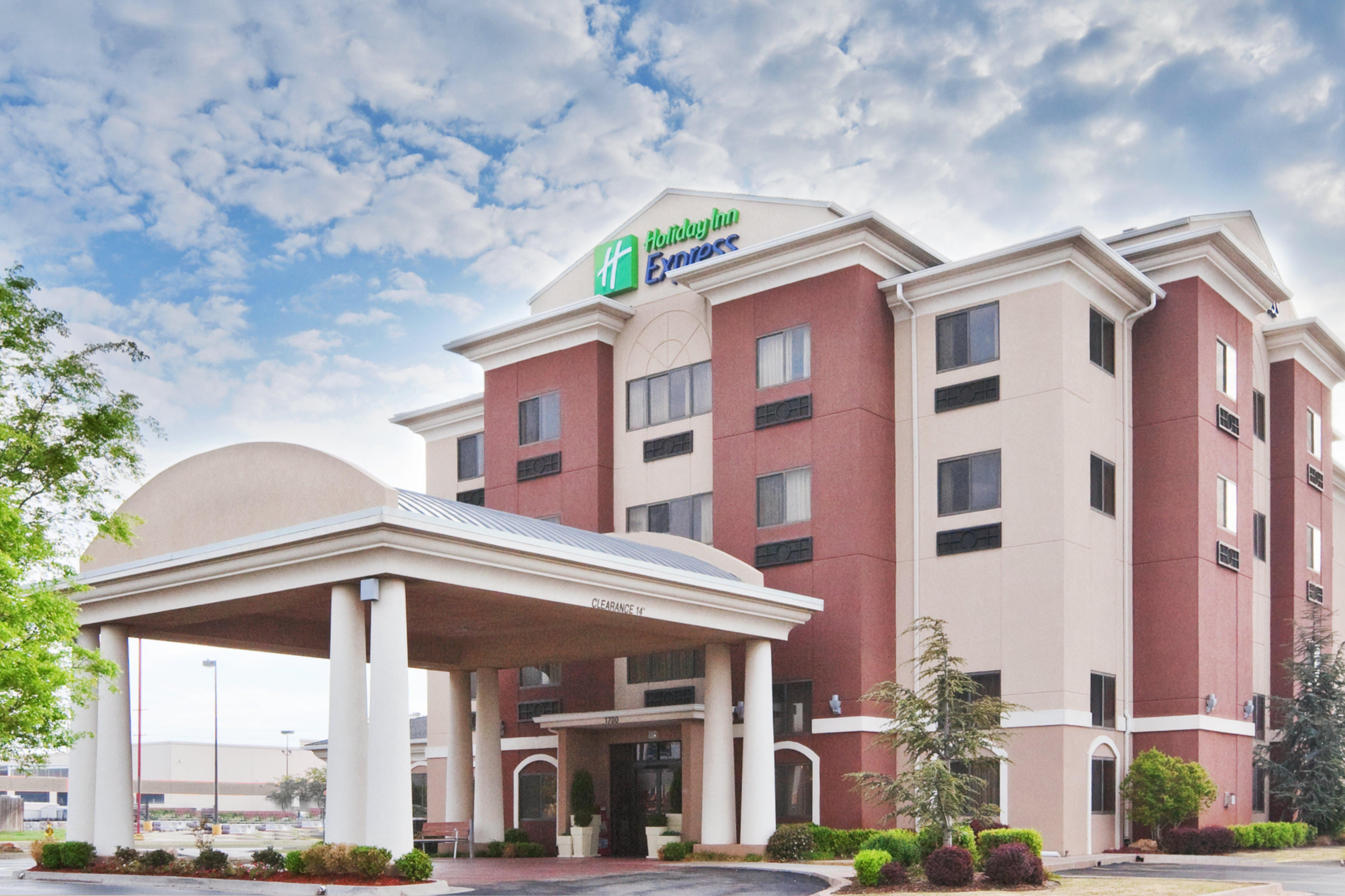 Holiday Inn Express & Suites Midwest City, An Ihg Hotel Exterior foto