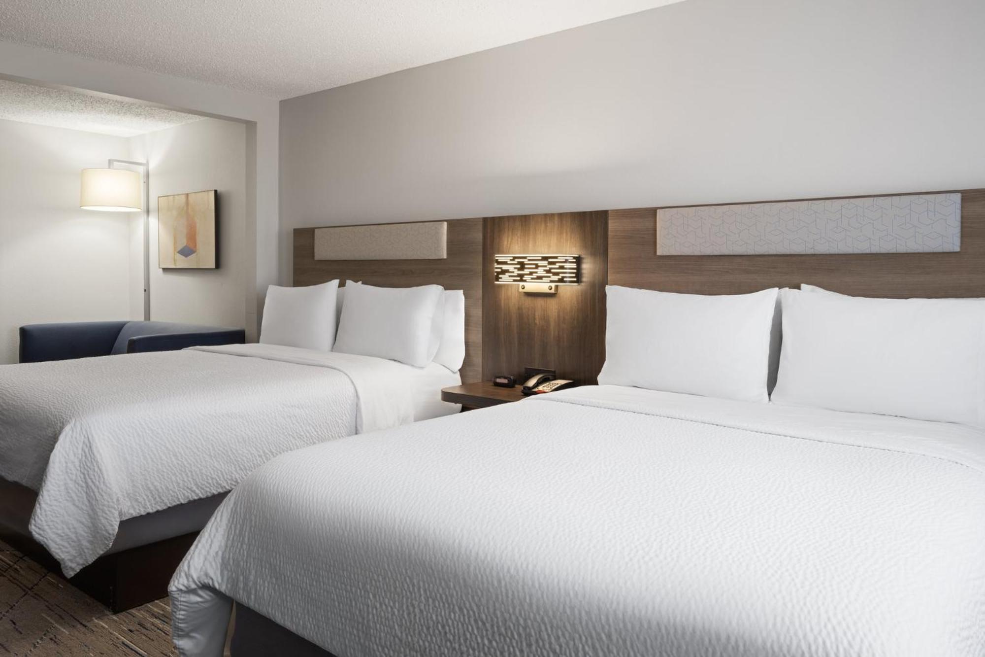 Holiday Inn Express & Suites Midwest City By Ihg Exterior foto